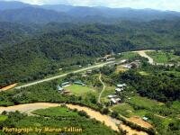 Aerial View of Long Seridan (129Kb)